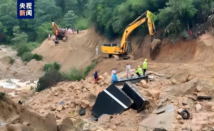 广东梅大高速路面塌陷事故死亡人数已升致48人